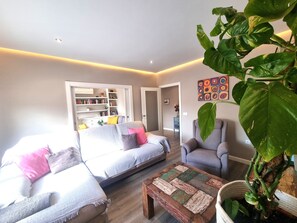 Smart-TV, bøker og PC-skjermer