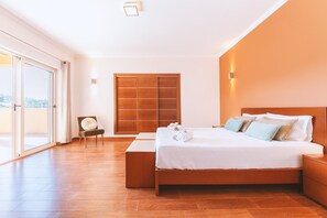 4 habitaciones y ropa de cama 