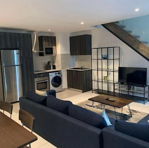 Luxury Duplex, 1 Bedroom | Living area - Embassy Gardens Royal Luxury Apartments (Accra)