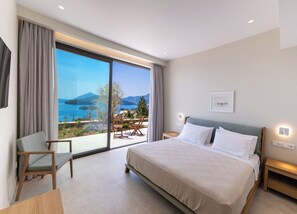 5 bedrooms, travel cot, WiFi, bed sheets