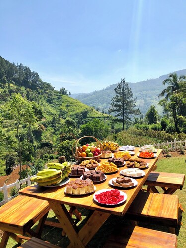 Jayawardane's Bungalow - Mandaramnuwara