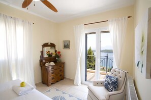 3 bedrooms, iron/ironing board, travel crib, WiFi