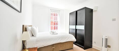 2 Schlafzimmer, Bügeleisen/Bügelbrett, Reisekinderbett, kostenloses WLAN