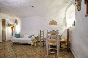 Romantisches Apartment, 1 Schlafzimmer, Nichtraucher, Blick auf die Wüste | Wohnbereich