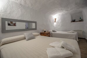 Romantic Apartment, 1 Bedroom, Non Smoking, Desert View - CUEVAS VICTORIA (Galera)