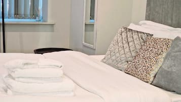 1 bedroom, iron/ironing board, WiFi, bed sheets