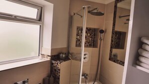 Unclassified image, 2 of 9, button - Cosy Wimbledon Apartment With 2 Bedrooms (London)