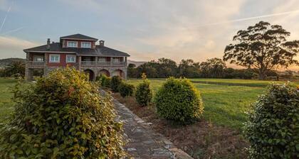 Habitación Doble en Amplia Casa Restaurada con Zonas Comunes y Jardín