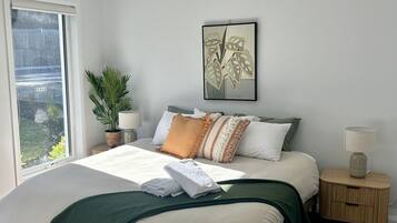 4 quartos, ferros/tábuas de passar roupa, Wi-Fi, roupa de cama