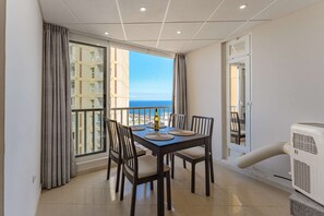 Dining - Las Americas Ocean view Sunsets (Arona)
