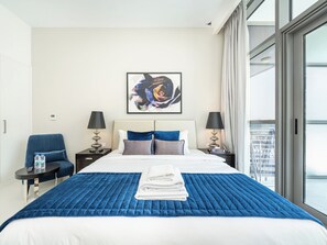 時尚開放式客房, 陽台, 高球場景觀 | 獨特裝潢、熨斗/熨衣板、免費無線上網