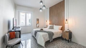 2 quartos, ferros/tábuas de passar roupa, Wi-Fi, roupa de cama