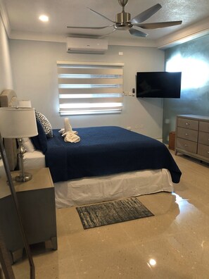 ハウス | 4 室のベッドルーム、アイロン / アイロン台、WiFi (無料)、ベッドシーツ