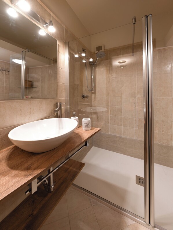 Apartment, 1 Queen-Bett, Nichtraucher, Kochnische | Badezimmer