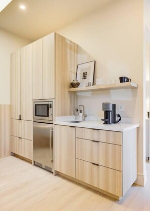 Fridge, microwave, coffee/tea maker, electric kettle