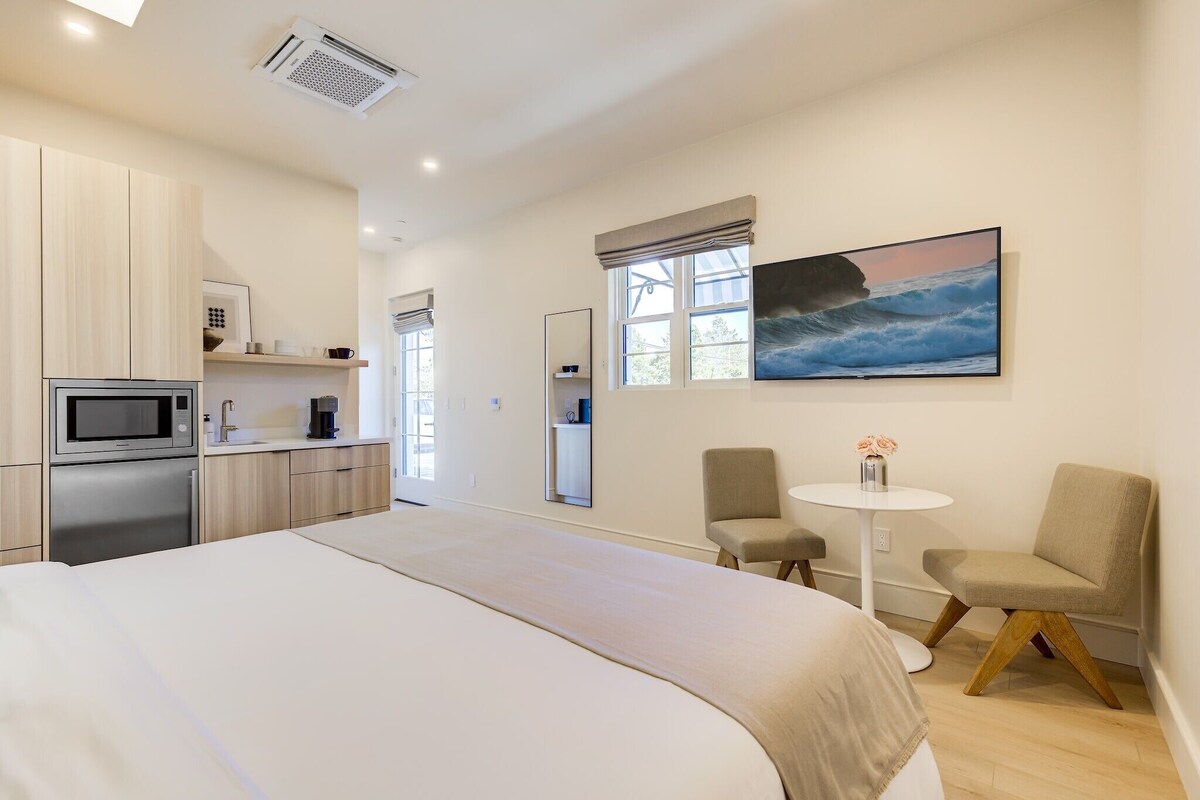 Casa De La Vina Unit 4 - Boutique Suites