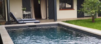 Chambre D'hôtes En Apar-té en Fond de Jardin Calme Relaxation Piscine