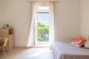 1 Schlafzimmer, Zimmersafe, Schreibtisch, Verdunkelungsvorhänge