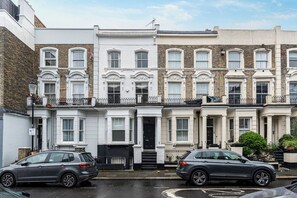 아파트 (1 Bedroom) | 외관