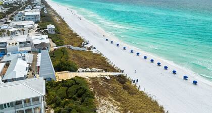 Sleeps 25! Oasis w Playhouse, Pool, LSV, 6 Bikes, Walk to Beach in Seagrove!