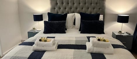 Casa | 3 dormitorios, tabla de planchar con plancha, wifi gratis y ropa de cama