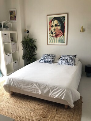 5 soverom, strykejern/-brett, wi-fi og sengetøy