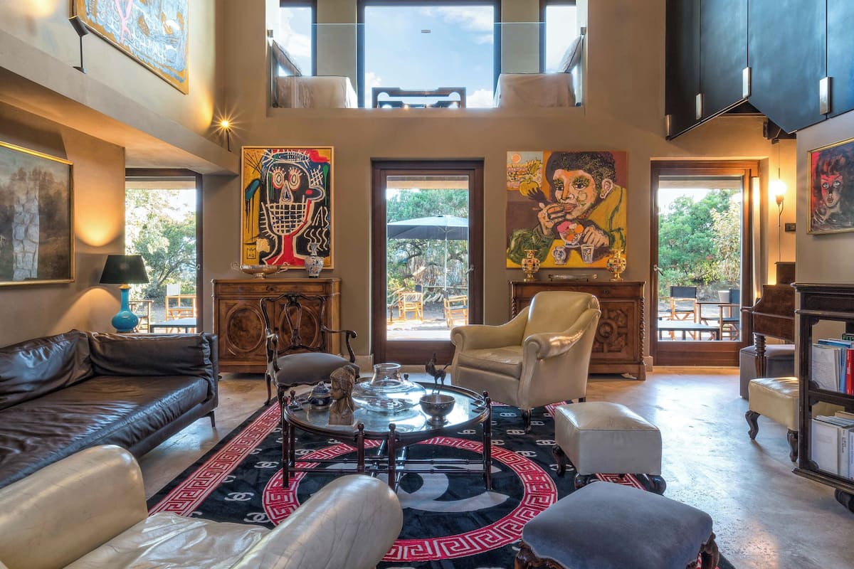 Lobby sitting area