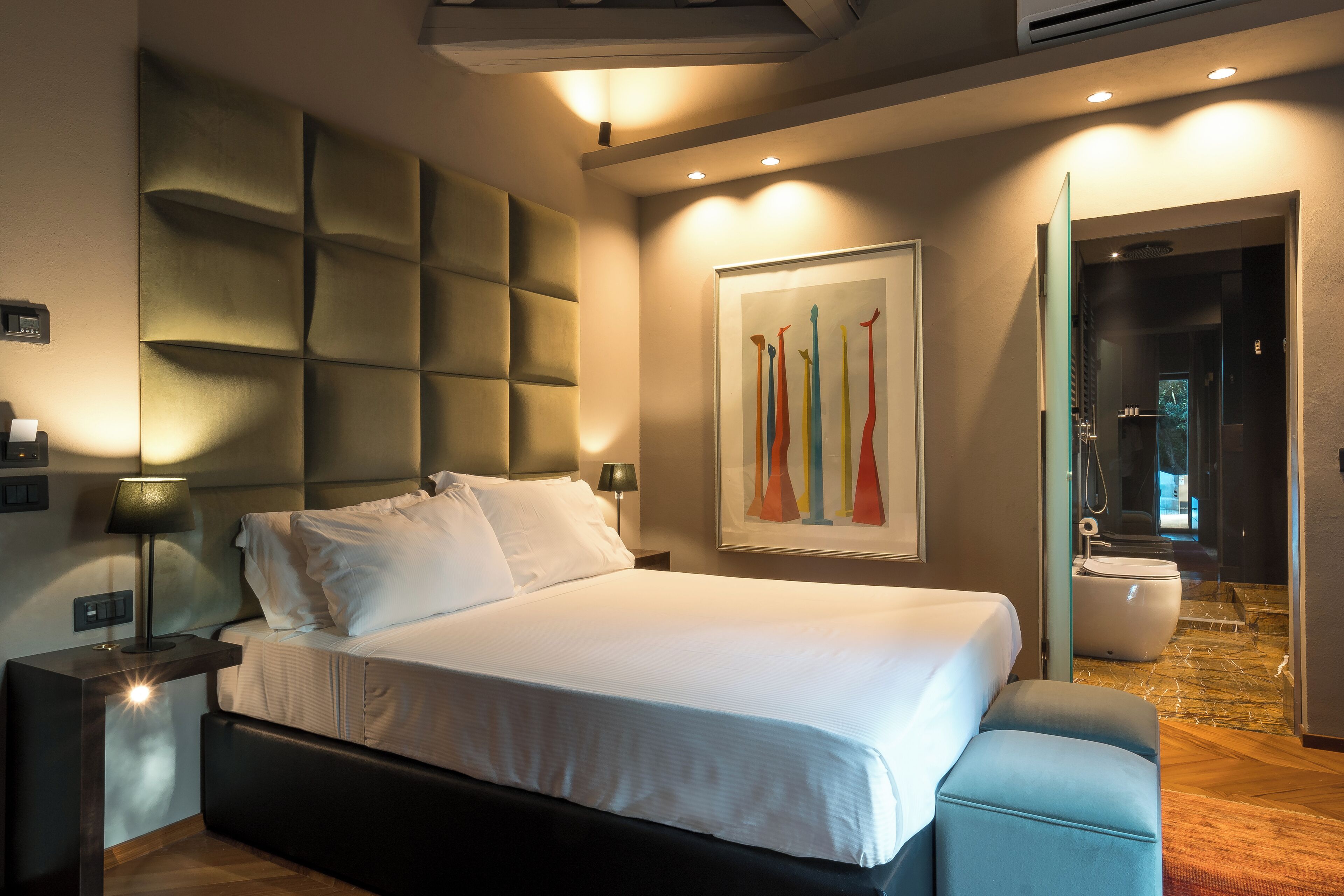 Chambre Double Deluxe, patio, vue jardin | Minibar, coffres-forts dans les chambres, Wi-Fi gratuit, draps fournis