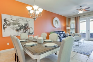 Apartment (3 Bedrooms) | Interior - Lake LBJ Condo w/ Private Balcony, Lake Views (Horseshoe Bay)