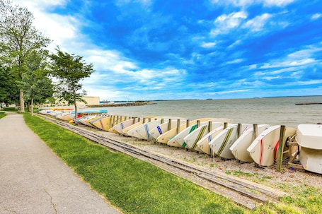 Cottage (3 Bedrooms) | Interior. Walk to Lake: Historic Lakeside Marblehead Cottage