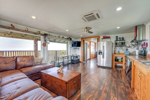 Apartment (0 Bedroom) | Interior