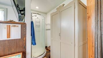 Apartment (0 Bedroom) | Interior