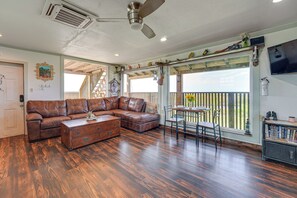 Apartment (0 Bedroom) | Interior