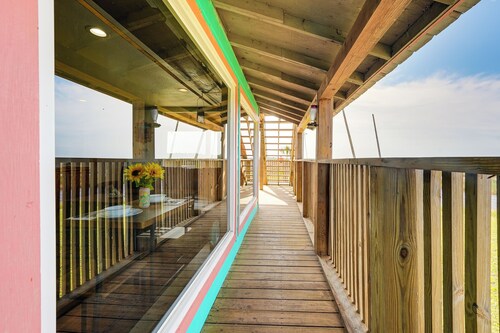 Waterfront Perry Home: Rooftop Deck, Pets Welcome!