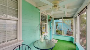 Unclassified image, 3 of 24, button - Carrabelle Cottage w/ BBQ Grill ~ 7 Mi to Beach! (Lanark Village)