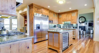 Kelseyville Home w/ Private Pool & Vineyard Views!