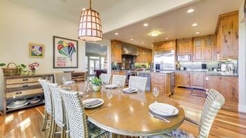 Vila (5 Bedrooms) | Interior