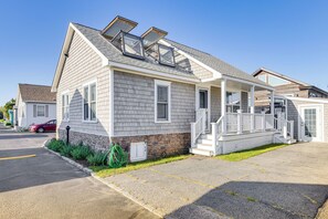 Exterior - Quaint Montauk House w/ Community Amenities! (Montauk)