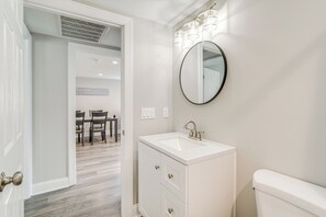 Cottage (2 Bedrooms) | Interior