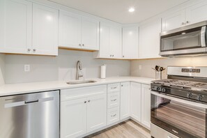 Cottage (2 Bedrooms) | Interior