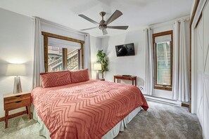 1 dormitorio, tabla de planchar con plancha, wifi gratis y ropa de cama