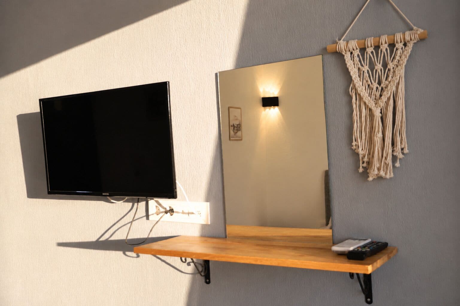 Bộ đồ giường cao cấp, minibar với thức uống miễn phí 