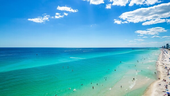 On the beach - NEW Sunrise Beach Condo! 3/3 Updated Corner Unit 7th Floor w/FREE Golf & Tix! (Panama City Beach)