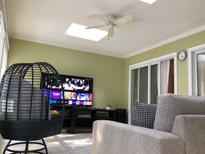 Interior - Modern cozy home, Shared Pool,DE beaches (Lewes)