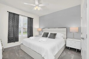 Nhà, 6 phòng ngủ | 6 phòng ngủ, truy cập Internet không dây miễn phí, bộ trải giường 