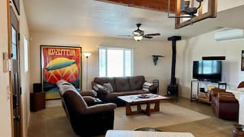 Casa, 1 habitación | Área de sala de estar