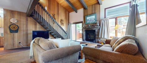 Condo, 1 Bedroom | Living area | Smart TV