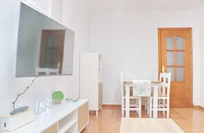 Dining - Apartamento Dalí   . (Conil de la Fra.)