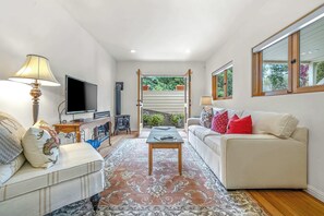 Apartment, 1 Queen Bed, Fireplace, Garden View (12 Oaks) | Living area | 42-inch flat-screen TV with digital channels, fireplace