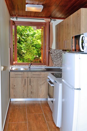 Fridge, oven, stovetop, coffee/tea maker - Xenios Maisonette - Old Town (Rodos)